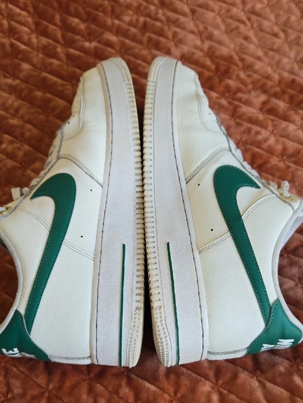 Nike White AIR 40TH ANNIVERSARY '07 LV8 xlnt.cond.mens 10.5 dq7658-101